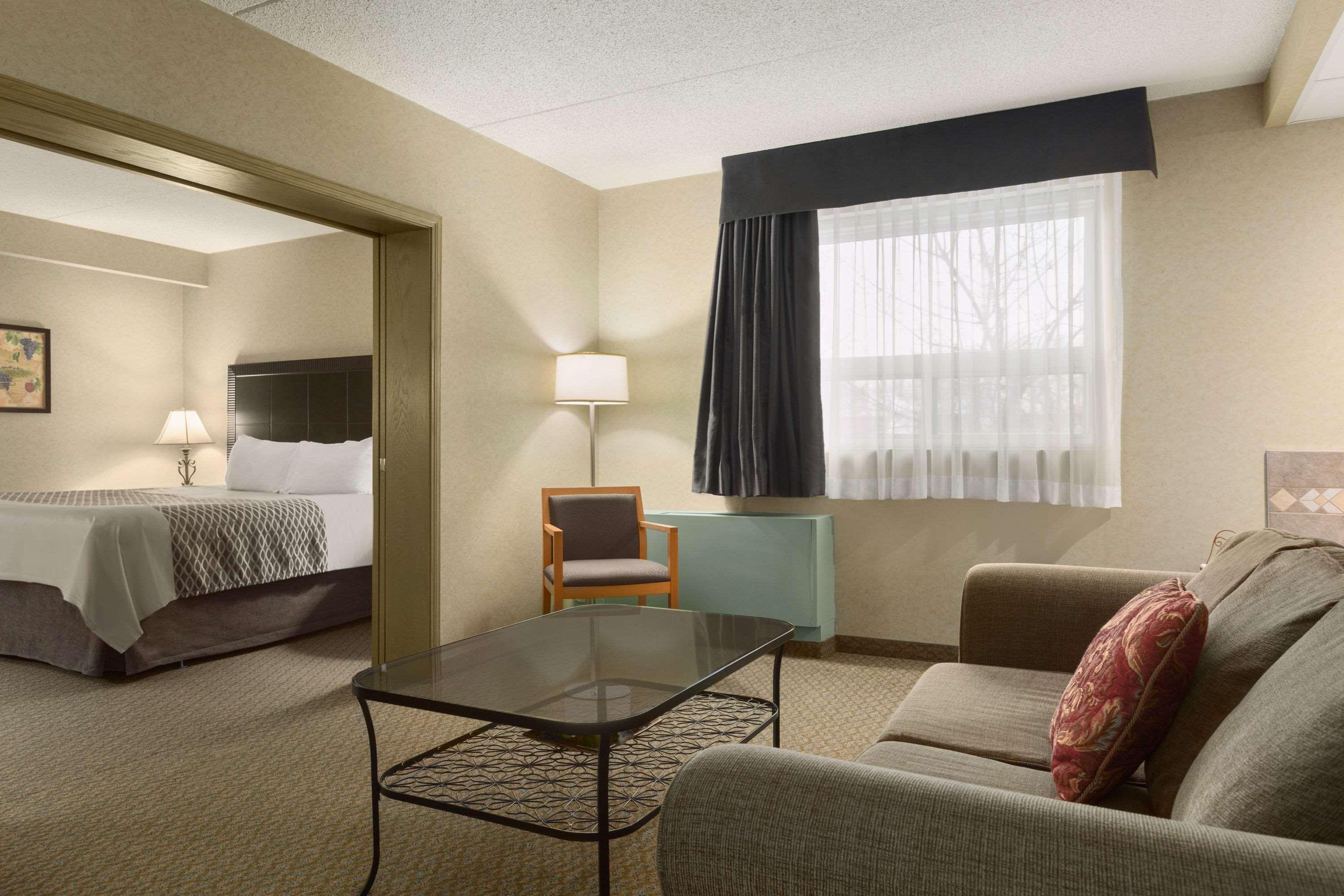 ทราเวลลอดจ์ บาย วินด์แฮม วินนิเปก อีสต์ Hotel วินนิเพก ภายนอก รูปภาพ