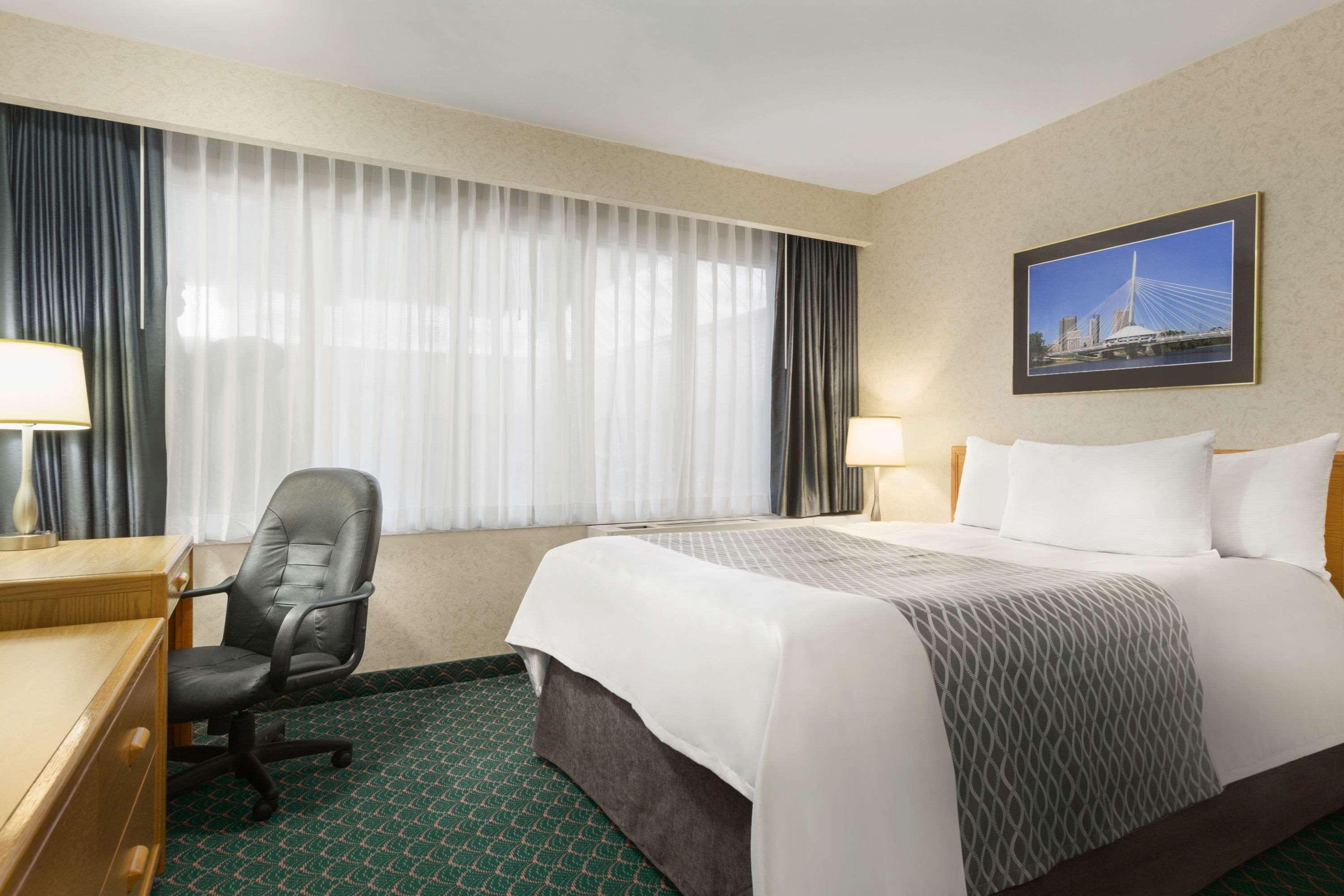 ทราเวลลอดจ์ บาย วินด์แฮม วินนิเปก อีสต์ Hotel วินนิเพก ภายนอก รูปภาพ